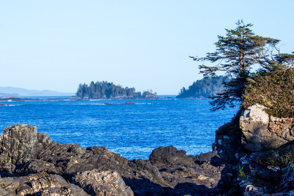 Black rock, blue ocean